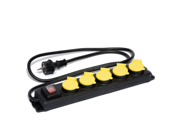 Bloc 5 prises à clapet + interrupteur SCHUKO