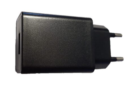 Chargeur secteur pour projecteurs sur batterie